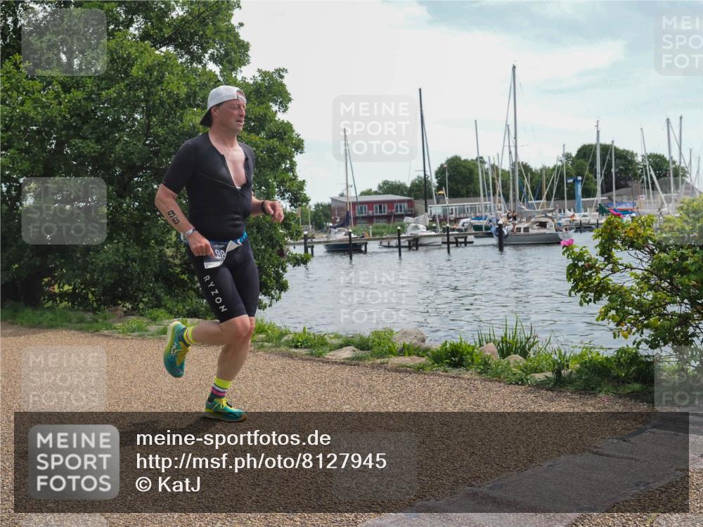 22.06.2025 - Viking Triathlon KatJ http://msf.ph/oto/8127945 22.06.2025 13:13:01 Laufen 98 meine-sportfotos.de