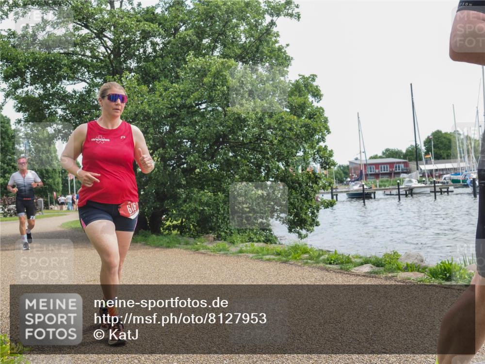 22.06.2025 - Viking Triathlon KatJ http://msf.ph/oto/8127953 22.06.2025 13:50:49 Laufen 55, 98, 616 meine-sportfotos.de