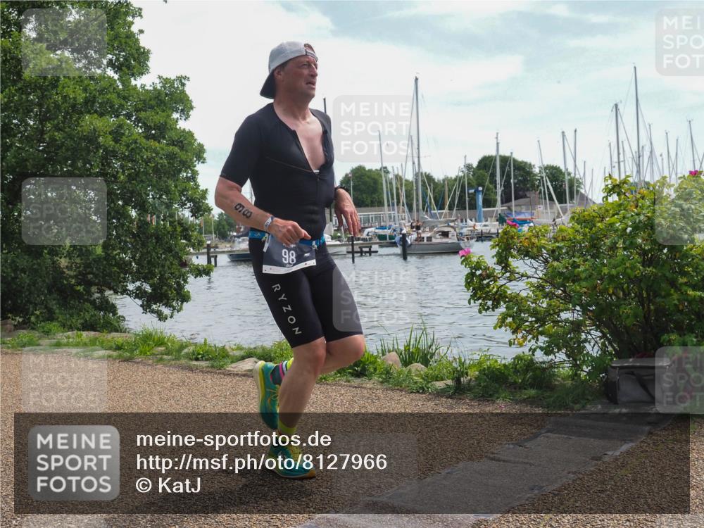 22.06.2025 - Viking Triathlon KatJ http://msf.ph/oto/8127966 22.06.2025 13:13:02 Laufen 98 meine-sportfotos.de