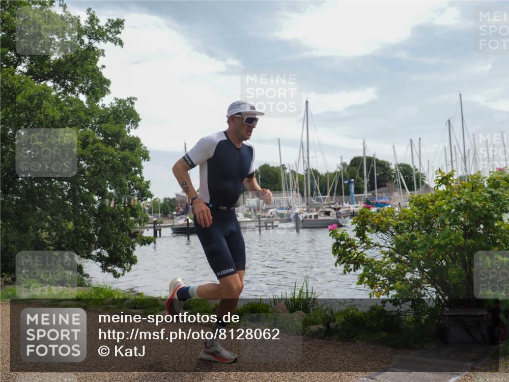 22.06.2025 - Viking Triathlon KatJ http://msf.ph/oto/8128062 22.06.2025 13:13:17 Laufen 42, 137 meine-sportfotos.de