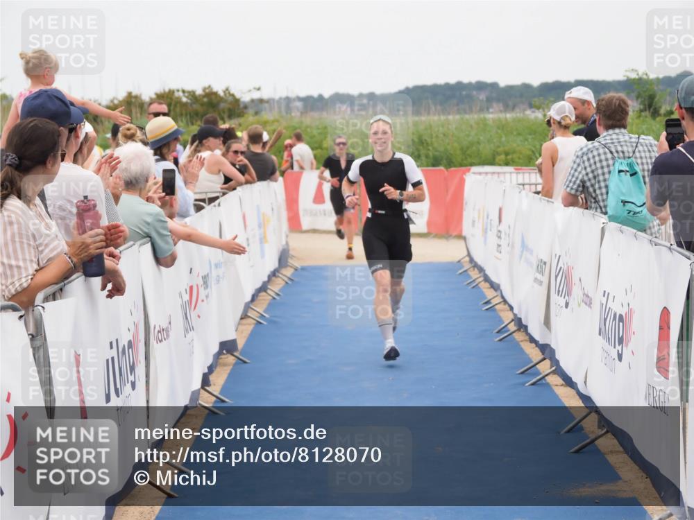 22.06.2025 - Viking Triathlon MichiJ http://msf.ph/oto/8128070 22.06.2025 15:25:49 Ziel 22, 343, 427 meine-sportfotos.de