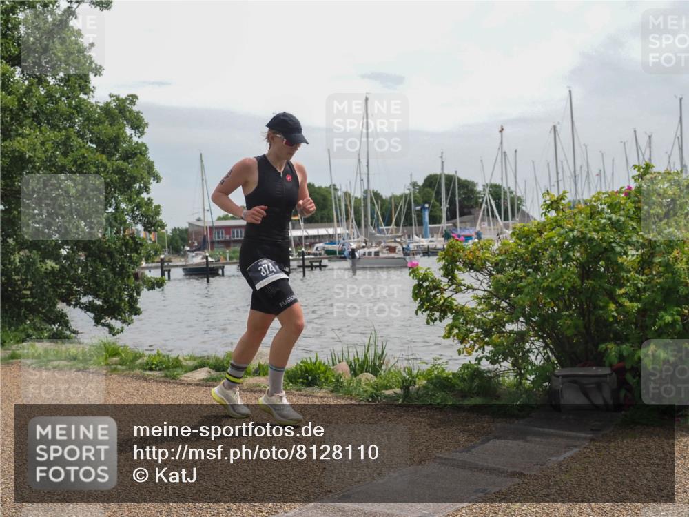 22.06.2025 - Viking Triathlon KatJ http://msf.ph/oto/8128110 22.06.2025 13:51:44 Laufen 374 meine-sportfotos.de