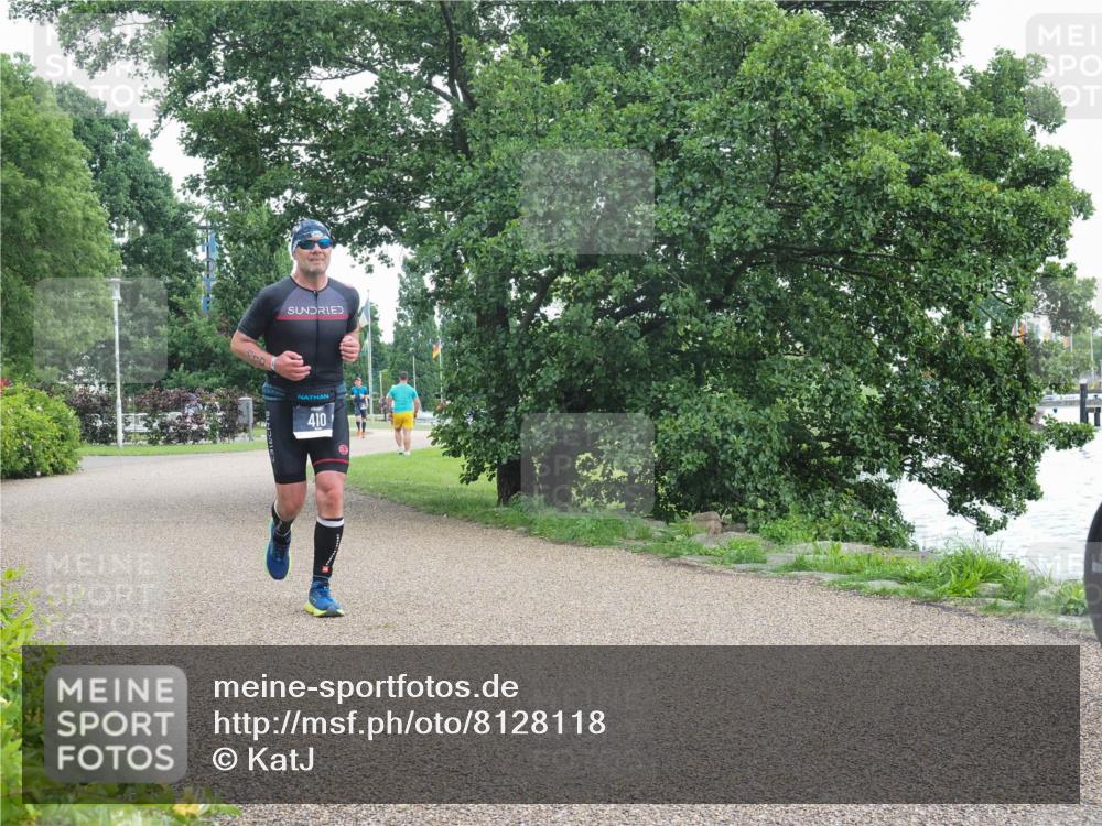 22.06.2025 - Viking Triathlon KatJ http://msf.ph/oto/8128118 22.06.2025 15:35:45 Laufen 410, 439 meine-sportfotos.de