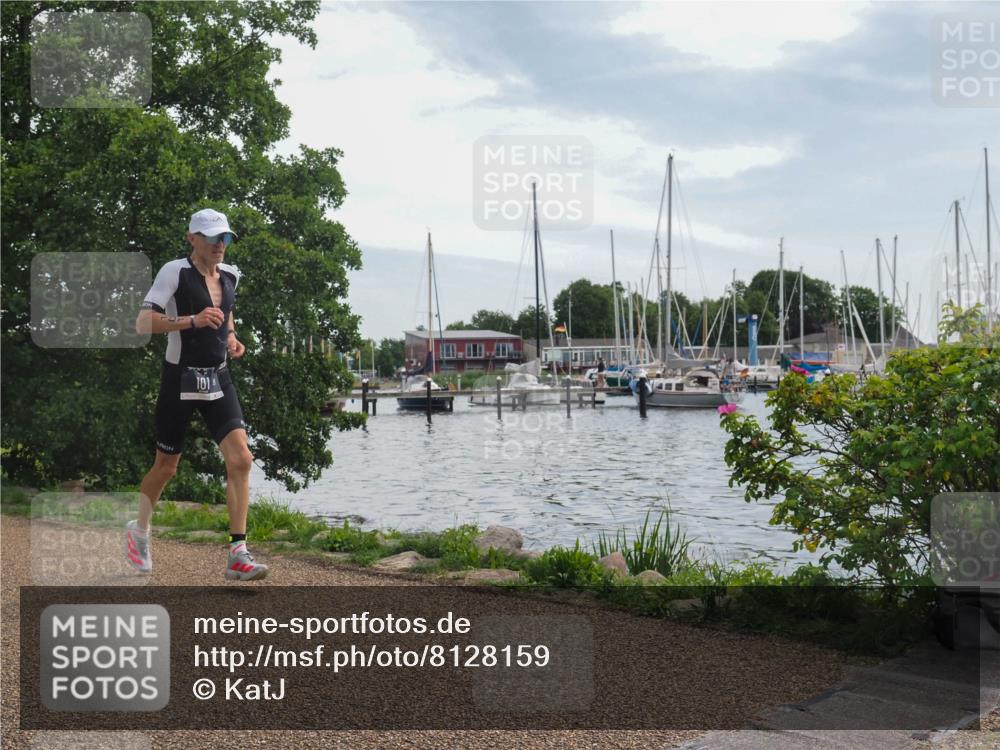 22.06.2025 - Viking Triathlon KatJ http://msf.ph/oto/8128159 22.06.2025 13:13:37 Laufen 63, 101, 323 meine-sportfotos.de