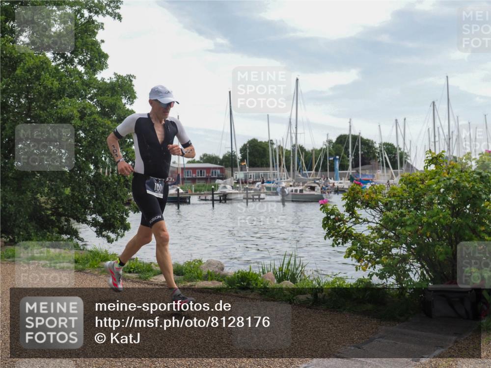 22.06.2025 - Viking Triathlon KatJ http://msf.ph/oto/8128176 22.06.2025 13:13:38 Laufen 63, 101, 323 meine-sportfotos.de