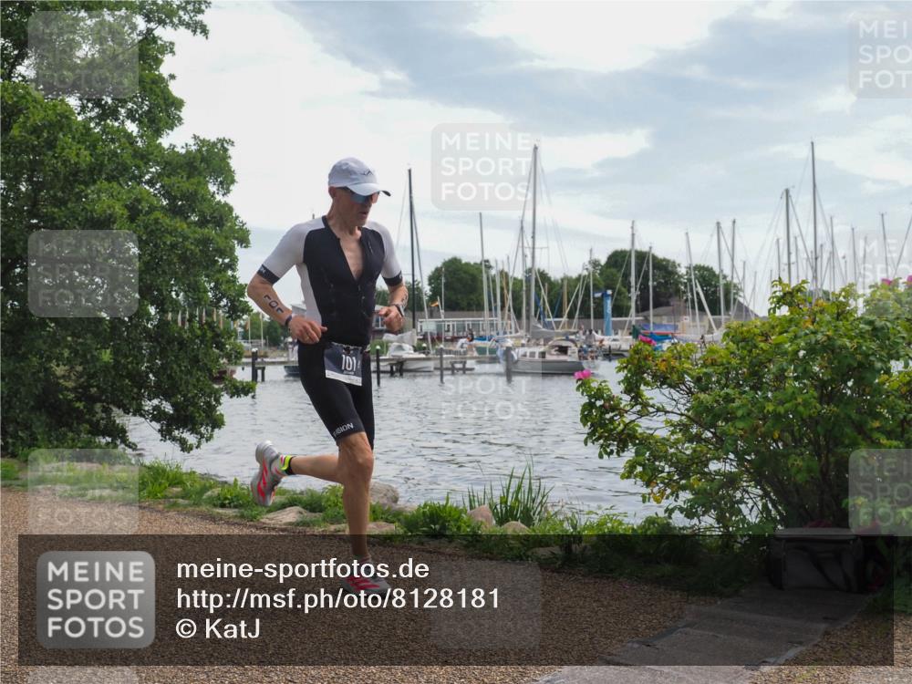 22.06.2025 - Viking Triathlon KatJ http://msf.ph/oto/8128181 22.06.2025 13:13:38 Laufen 63, 101, 323 meine-sportfotos.de