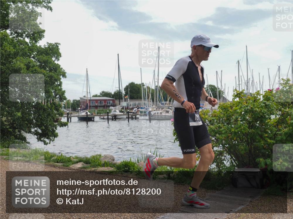 22.06.2025 - Viking Triathlon KatJ http://msf.ph/oto/8128200 22.06.2025 13:13:38 Laufen 63, 101, 323 meine-sportfotos.de