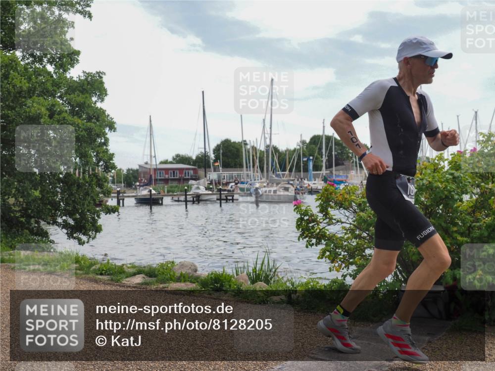 22.06.2025 - Viking Triathlon KatJ http://msf.ph/oto/8128205 22.06.2025 13:13:38 Laufen 63, 101, 323 meine-sportfotos.de