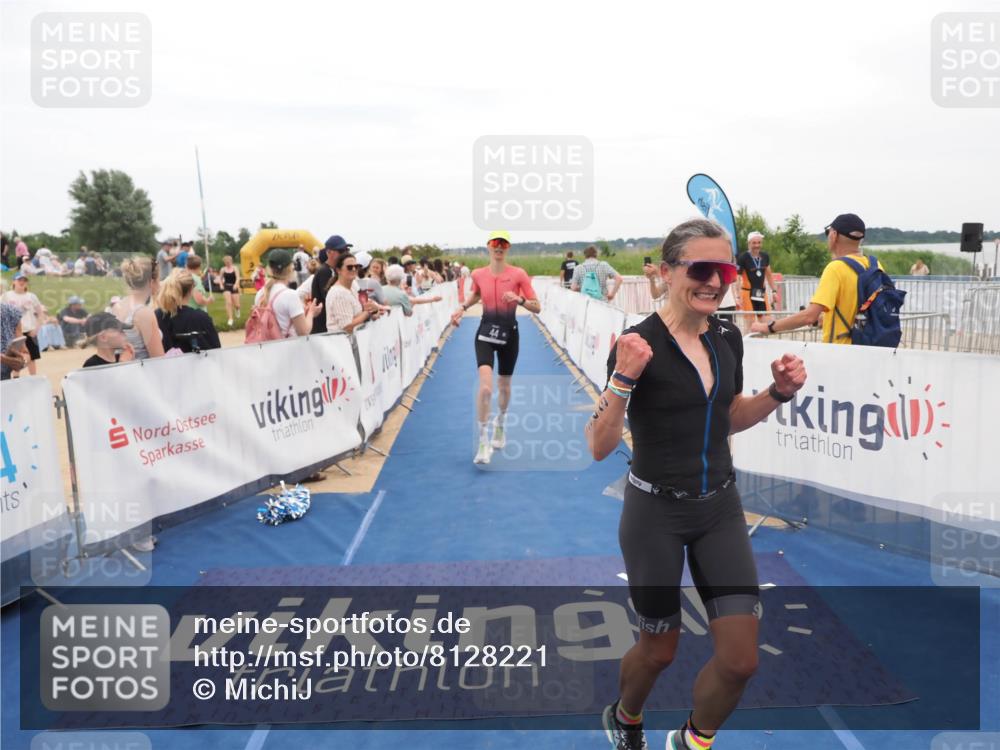 22.06.2025 - Viking Triathlon MichiJ http://msf.ph/oto/8128221 22.06.2025 15:25:56 Ziel 22, 44, 343 meine-sportfotos.de