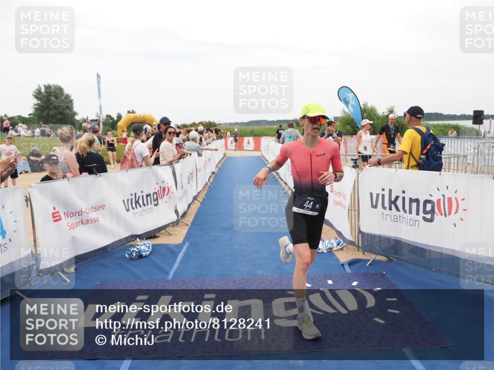 22.06.2025 - Viking Triathlon MichiJ http://msf.ph/oto/8128241 22.06.2025 15:25:57 Ziel 44, 343 meine-sportfotos.de