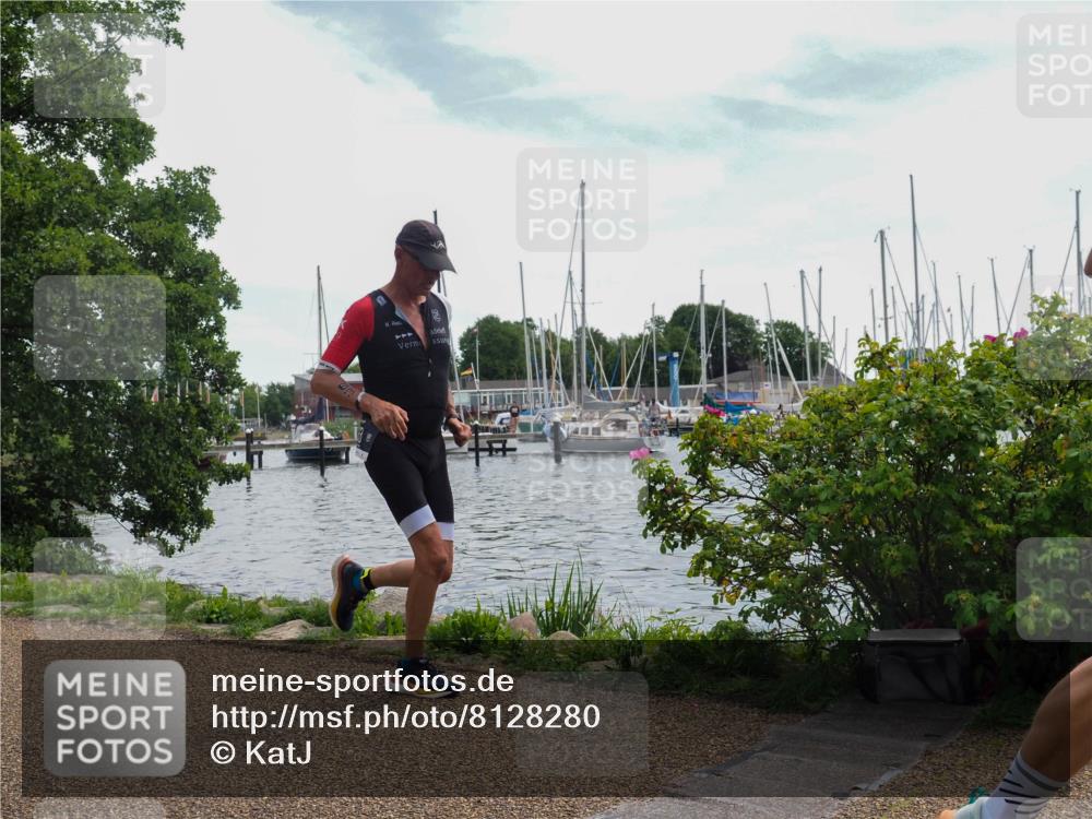 22.06.2025 - Viking Triathlon KatJ http://msf.ph/oto/8128280 22.06.2025 13:13:41 Laufen 63, 323 meine-sportfotos.de
