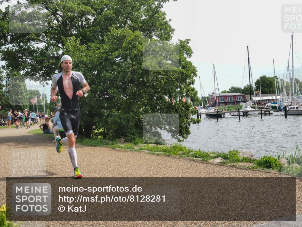 22.06.2025 - Viking Triathlon KatJ http://msf.ph/oto/8128281 22.06.2025 13:52:22 Laufen 215, 393 meine-sportfotos.de
