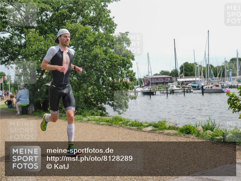 22.06.2025 - Viking Triathlon KatJ http://msf.ph/oto/8128289 22.06.2025 13:52:23 Laufen 215, 393 meine-sportfotos.de