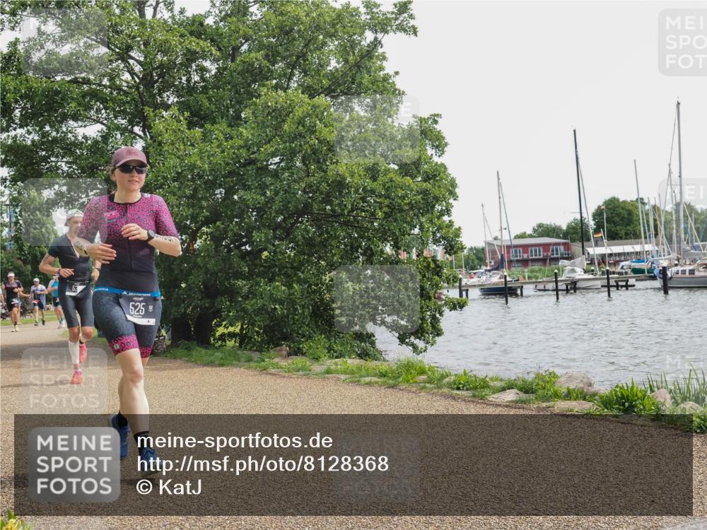 22.06.2025 - Viking Triathlon KatJ http://msf.ph/oto/8128368 22.06.2025 13:52:38 Laufen 525, 529 meine-sportfotos.de