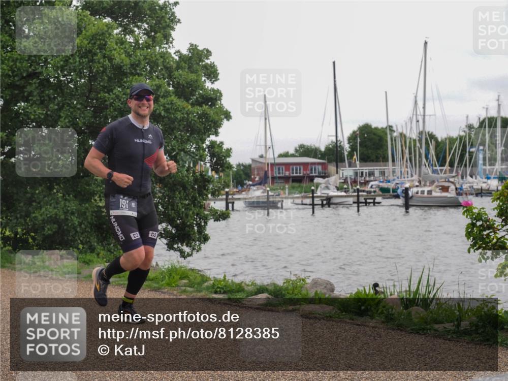22.06.2025 - Viking Triathlon KatJ http://msf.ph/oto/8128385 22.06.2025 15:36:25 Laufen 191 meine-sportfotos.de