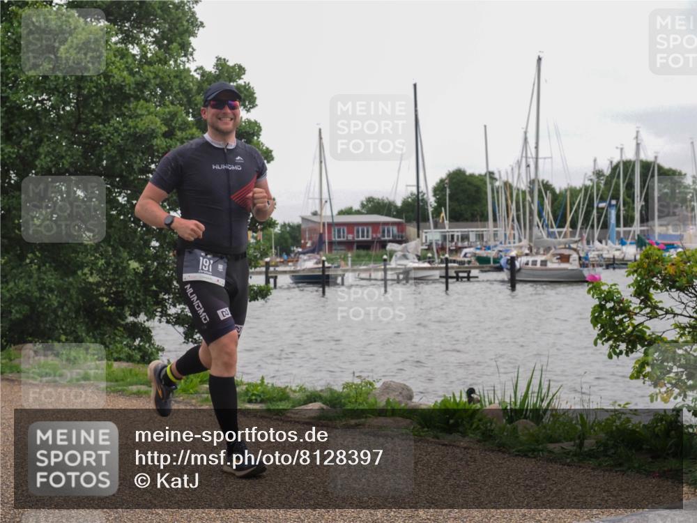 22.06.2025 - Viking Triathlon KatJ http://msf.ph/oto/8128397 22.06.2025 15:36:26 Laufen 191 meine-sportfotos.de