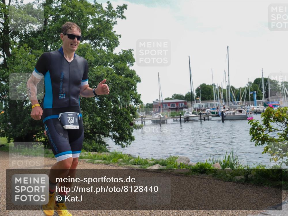 22.06.2025 - Viking Triathlon KatJ http://msf.ph/oto/8128440 22.06.2025 13:14:06 Laufen 351 meine-sportfotos.de
