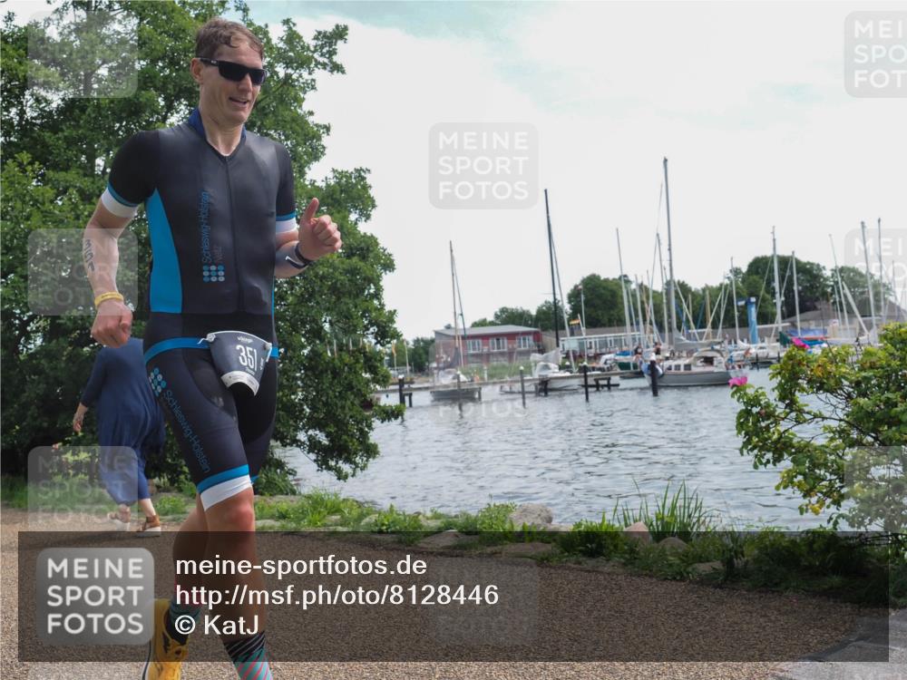 22.06.2025 - Viking Triathlon KatJ http://msf.ph/oto/8128446 22.06.2025 13:14:06 Laufen 351 meine-sportfotos.de