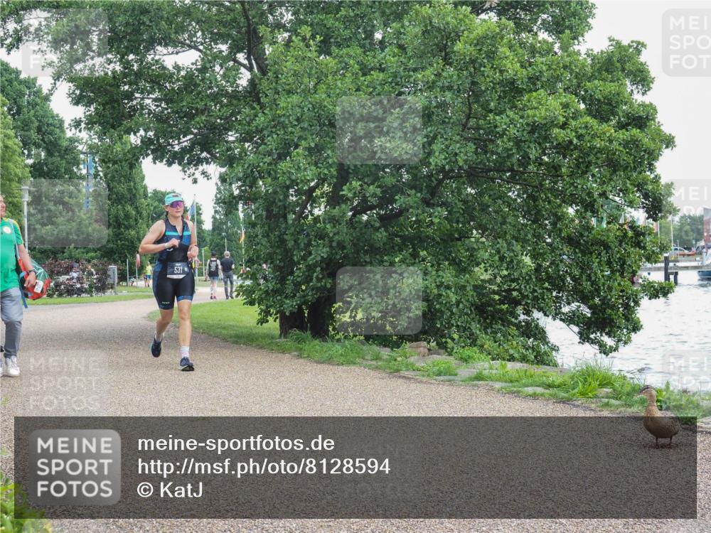 22.06.2025 - Viking Triathlon KatJ http://msf.ph/oto/8128594 22.06.2025 15:38:09 Laufen 531 meine-sportfotos.de