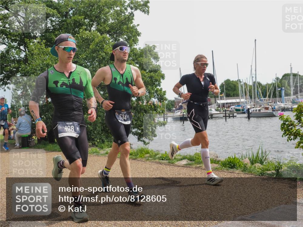 22.06.2025 - Viking Triathlon KatJ http://msf.ph/oto/8128605 22.06.2025 13:53:15 Laufen 60, 195, 198, 226, 534 meine-sportfotos.de