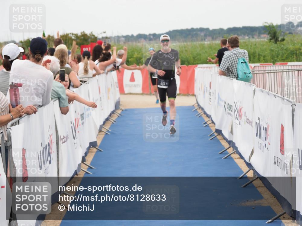 22.06.2025 - Viking Triathlon MichiJ http://msf.ph/oto/8128633 22.06.2025 15:27:06 Ziel 375 meine-sportfotos.de