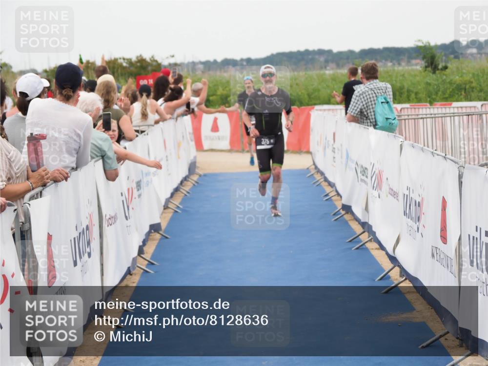 22.06.2025 - Viking Triathlon MichiJ http://msf.ph/oto/8128636 22.06.2025 15:27:07 Ziel 375 meine-sportfotos.de