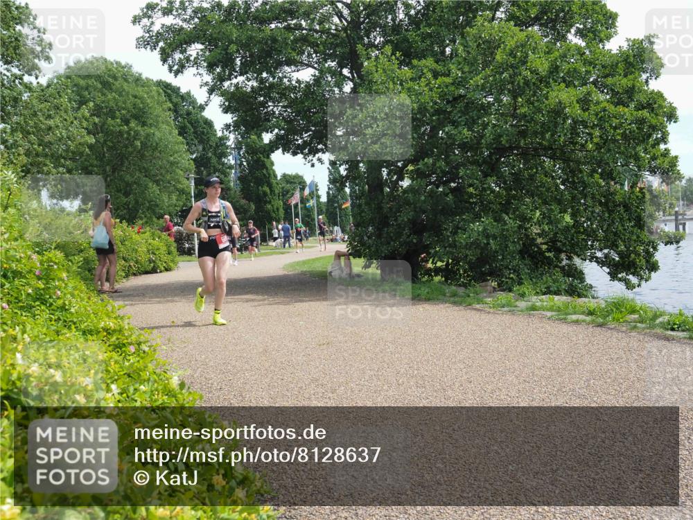 22.06.2025 - Viking Triathlon KatJ http://msf.ph/oto/8128637 22.06.2025 13:15:01 Laufen 608 meine-sportfotos.de