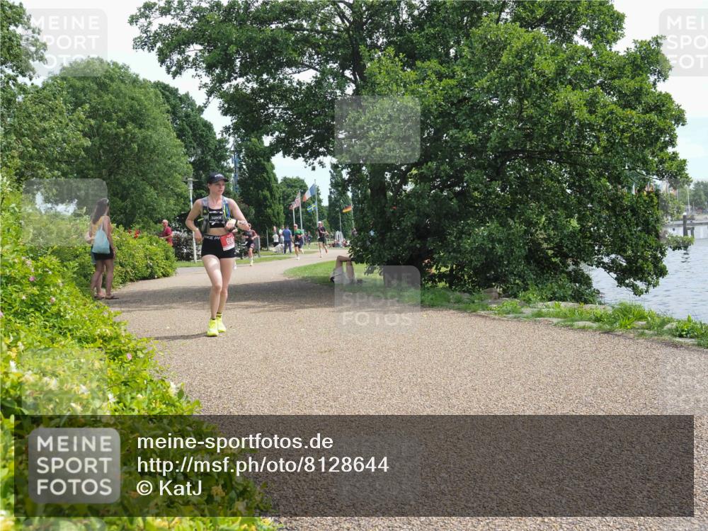 22.06.2025 - Viking Triathlon KatJ http://msf.ph/oto/8128644 22.06.2025 13:15:02 Laufen 608 meine-sportfotos.de