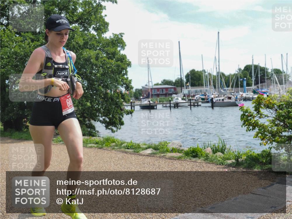 22.06.2025 - Viking Triathlon KatJ http://msf.ph/oto/8128687 22.06.2025 13:15:03 Laufen 608 meine-sportfotos.de