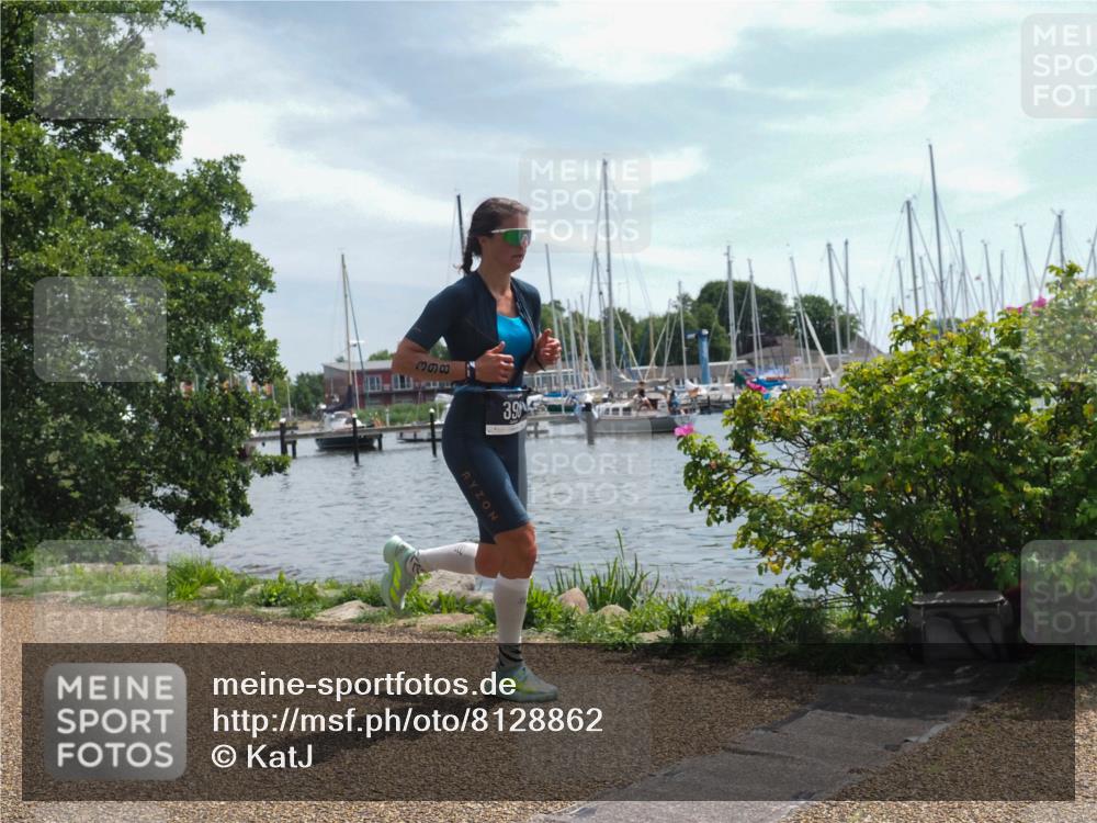 22.06.2025 - Viking Triathlon KatJ http://msf.ph/oto/8128862 22.06.2025 13:15:22 Laufen 398 meine-sportfotos.de