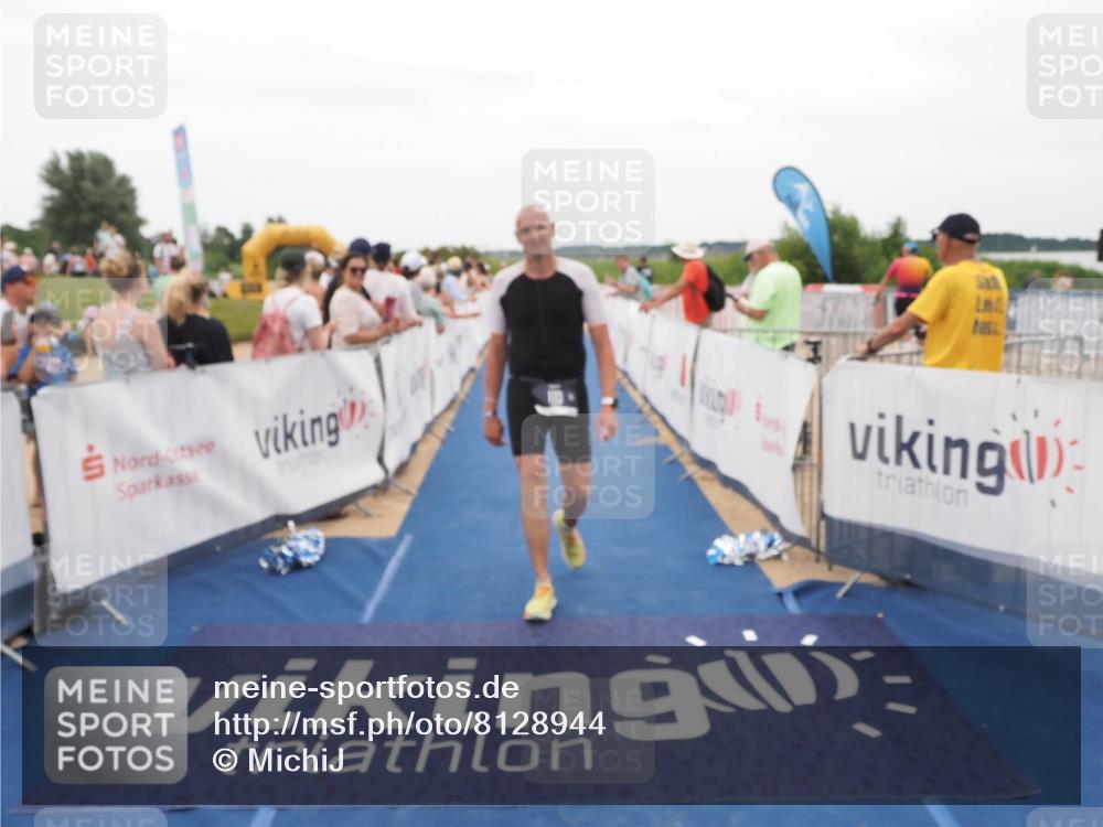 22.06.2025 - Viking Triathlon MichiJ http://msf.ph/oto/8128944 22.06.2025 15:27:25 Ziel 110, 383, 507, 513 meine-sportfotos.de