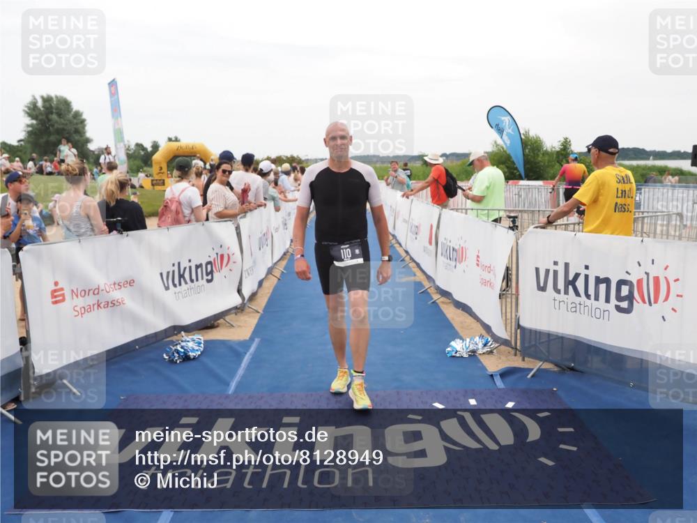 22.06.2025 - Viking Triathlon MichiJ http://msf.ph/oto/8128949 22.06.2025 15:27:25 Ziel 110, 383, 507, 513 meine-sportfotos.de
