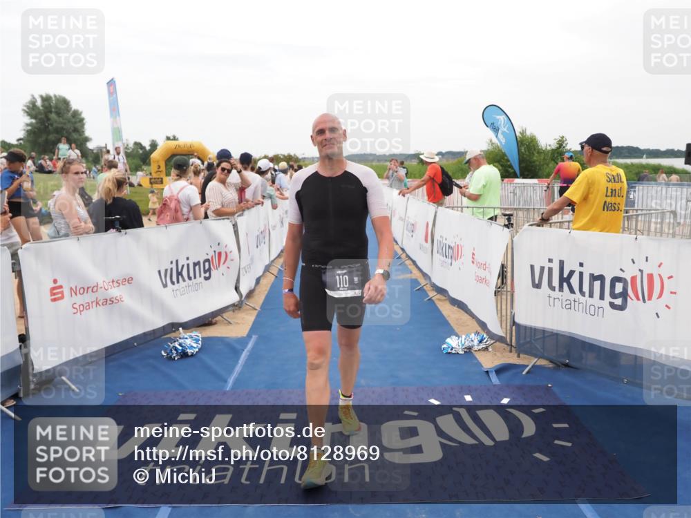 22.06.2025 - Viking Triathlon MichiJ http://msf.ph/oto/8128969 22.06.2025 15:27:26 Ziel 110, 383, 513 meine-sportfotos.de