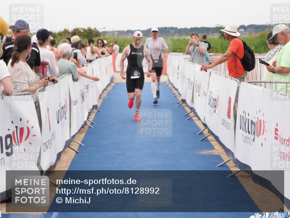 22.06.2025 - Viking Triathlon MichiJ http://msf.ph/oto/8128992 22.06.2025 15:27:30 Ziel 110, 487, 513 meine-sportfotos.de