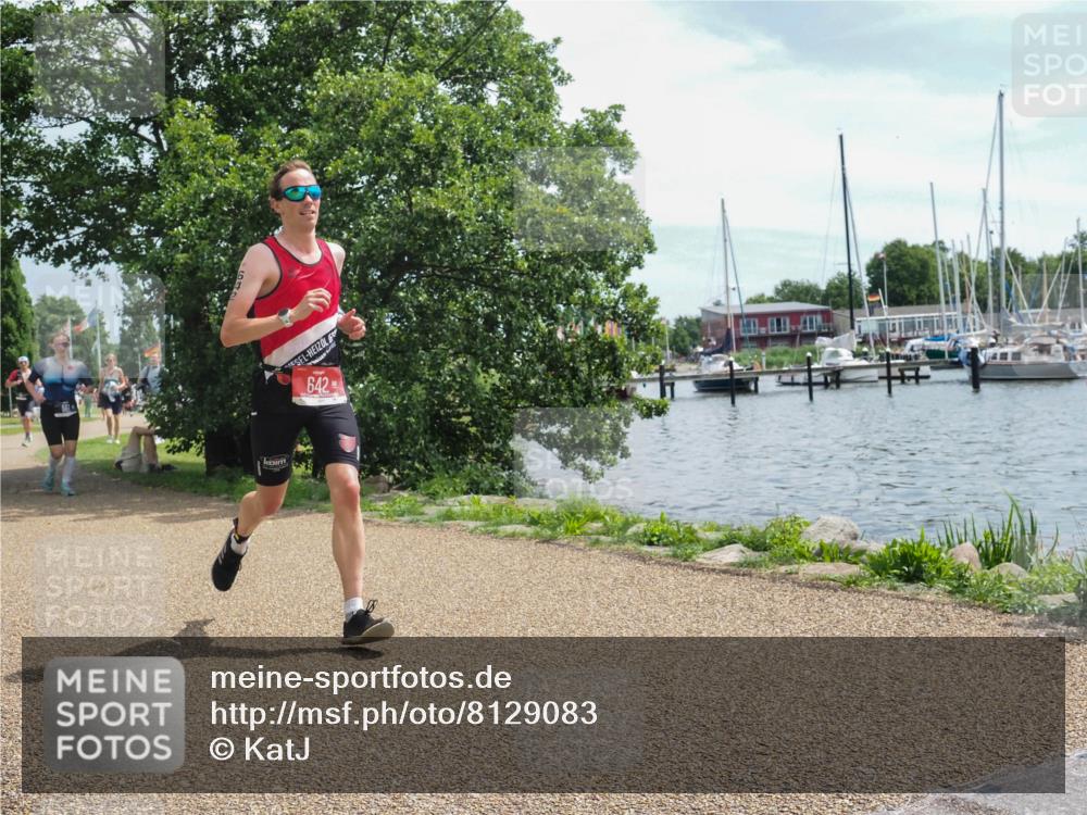 22.06.2025 - Viking Triathlon KatJ http://msf.ph/oto/8129083 22.06.2025 13:15:35 Laufen 551, 642 meine-sportfotos.de