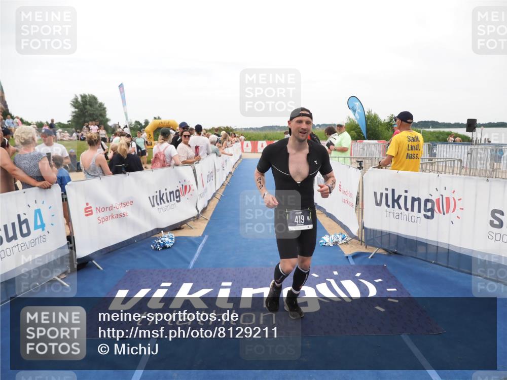 22.06.2025 - Viking Triathlon MichiJ http://msf.ph/oto/8129211 22.06.2025 15:27:47 Ziel 419 meine-sportfotos.de