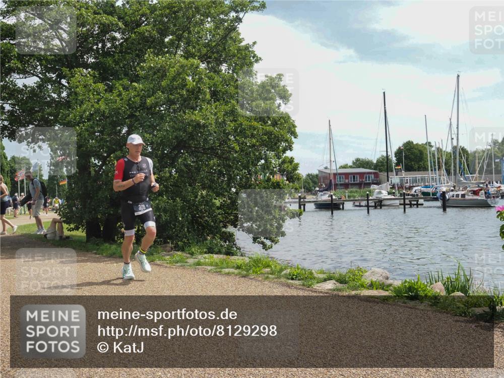 22.06.2025 - Viking Triathlon KatJ http://msf.ph/oto/8129298 22.06.2025 13:15:56 Laufen 300 meine-sportfotos.de