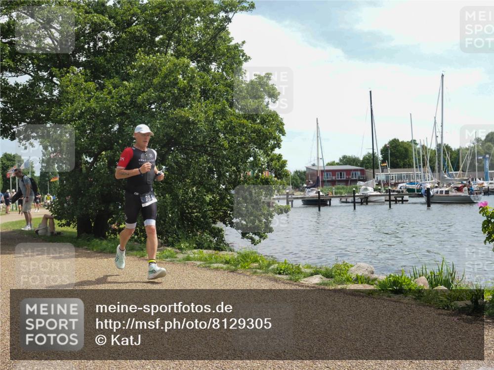 22.06.2025 - Viking Triathlon KatJ http://msf.ph/oto/8129305 22.06.2025 13:15:56 Laufen 300 meine-sportfotos.de