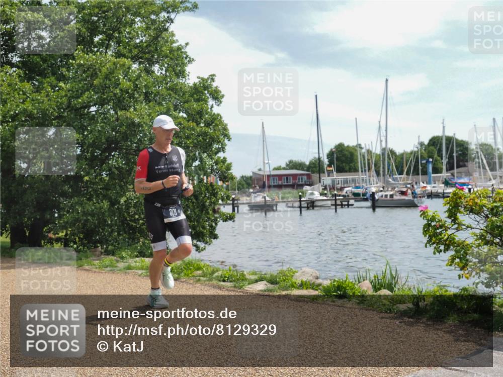 22.06.2025 - Viking Triathlon KatJ http://msf.ph/oto/8129329 22.06.2025 13:15:56 Laufen 300 meine-sportfotos.de