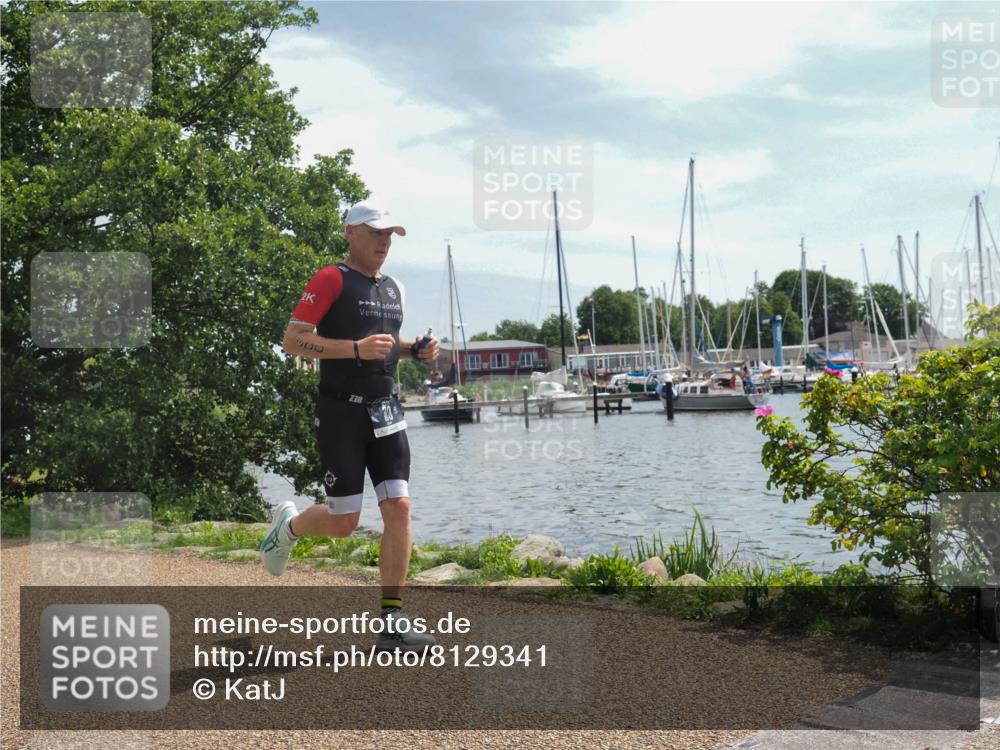 22.06.2025 - Viking Triathlon KatJ http://msf.ph/oto/8129341 22.06.2025 13:15:56 Laufen 300 meine-sportfotos.de