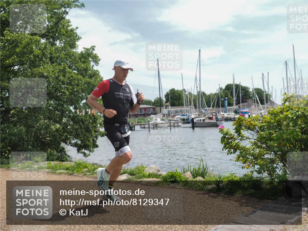 22.06.2025 - Viking Triathlon KatJ http://msf.ph/oto/8129347 22.06.2025 13:15:57 Laufen 300 meine-sportfotos.de