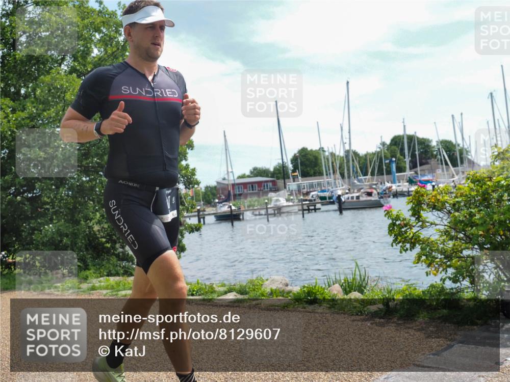 22.06.2025 - Viking Triathlon KatJ http://msf.ph/oto/8129607 22.06.2025 13:16:23 Laufen 80, 177 meine-sportfotos.de