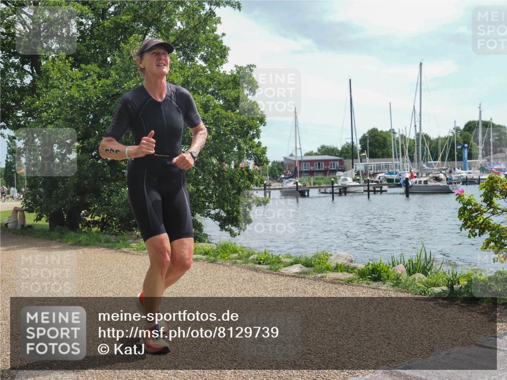22.06.2025 - Viking Triathlon KatJ http://msf.ph/oto/8129739 22.06.2025 13:16:40 Laufen 47, 171, 215, 518 meine-sportfotos.de