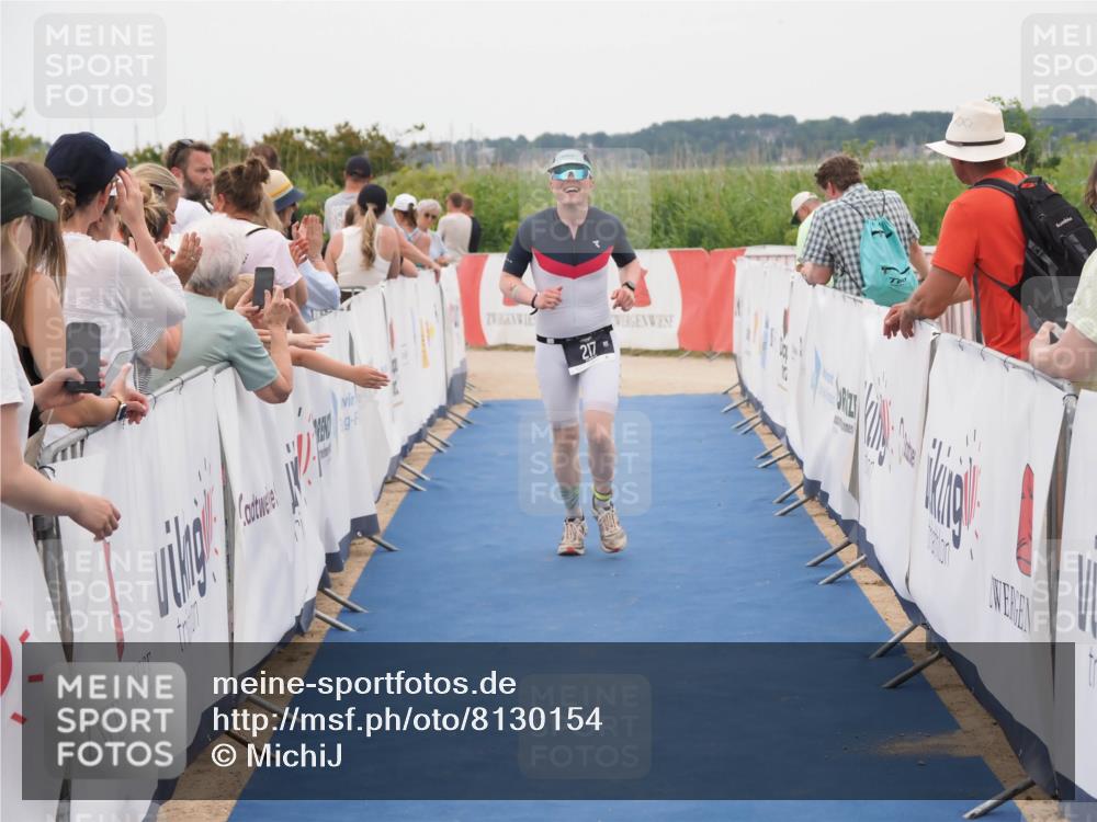 22.06.2025 - Viking Triathlon MichiJ http://msf.ph/oto/8130154 22.06.2025 15:30:10 Ziel 217, 433 meine-sportfotos.de
