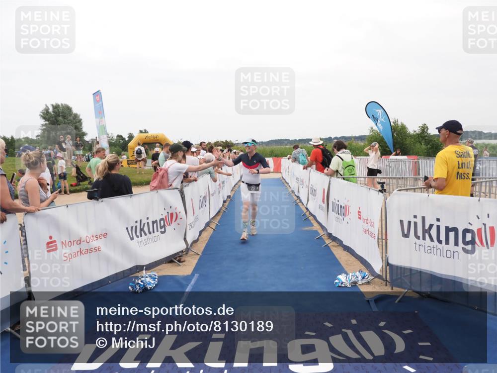 22.06.2025 - Viking Triathlon MichiJ http://msf.ph/oto/8130189 22.06.2025 15:30:12 Ziel 217 meine-sportfotos.de