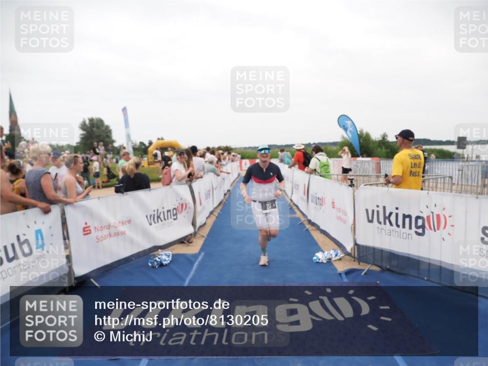 22.06.2025 - Viking Triathlon MichiJ http://msf.ph/oto/8130205 22.06.2025 15:30:13 Ziel 217 meine-sportfotos.de