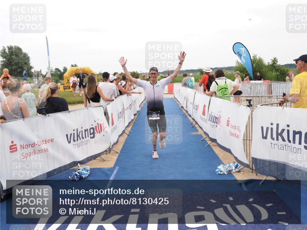 22.06.2025 - Viking Triathlon MichiJ http://msf.ph/oto/8130425 22.06.2025 15:30:45 Ziel 50, 386 meine-sportfotos.de