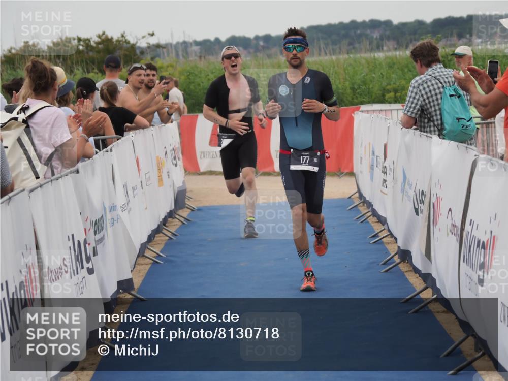 22.06.2025 - Viking Triathlon MichiJ http://msf.ph/oto/8130718 22.06.2025 15:32:23 Ziel 177, 297 meine-sportfotos.de
