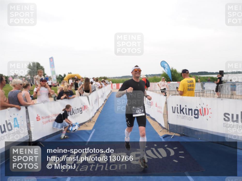 22.06.2025 - Viking Triathlon MichiJ http://msf.ph/oto/8130766 22.06.2025 15:32:32 Ziel 442 meine-sportfotos.de