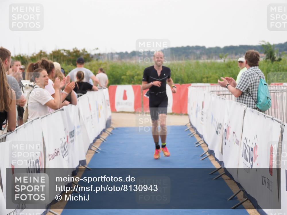 22.06.2025 - Viking Triathlon MichiJ http://msf.ph/oto/8130943 22.06.2025 15:34:31 Ziel 225 meine-sportfotos.de